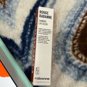 Rouge Rabanne orange mecanique 926 famous lipcolor
